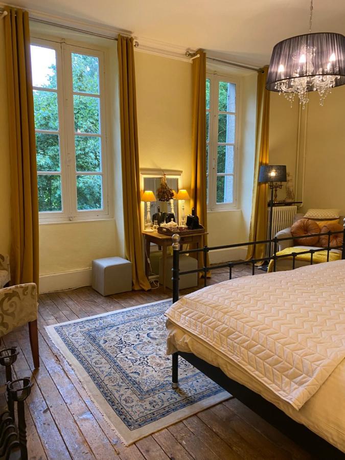 Chateau Du Grand Lucay Bourbon-lʼArchambault Exterior foto